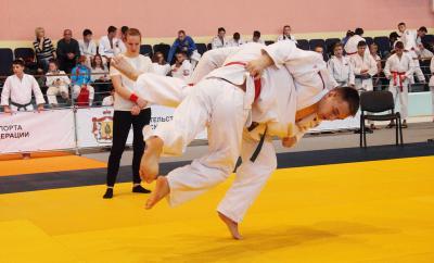 Рязанские спортсмены завоевали награды юниорского первенства ЦФО по джиу-джитсу